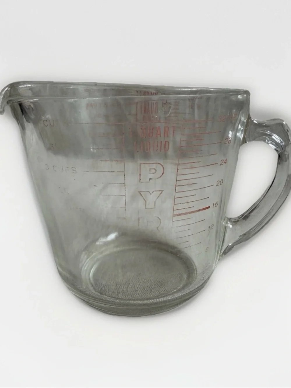 Vintage Pyrex 532 4 cup 1 Quart 32 oz Measuring Cup Red Block Letter D-Handle